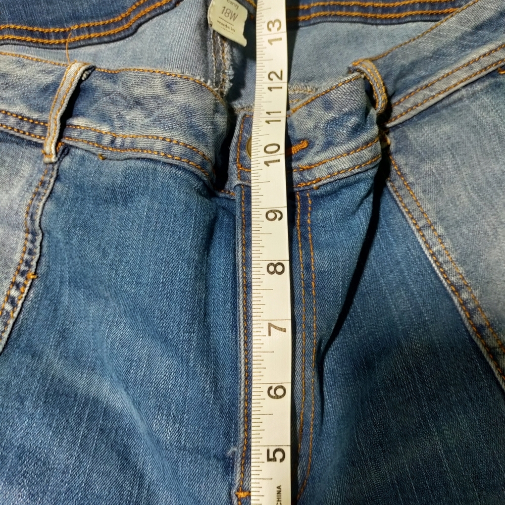 2 pairs of jeans/est. 1946 denim and dots jeans. - Picture 16 of 16